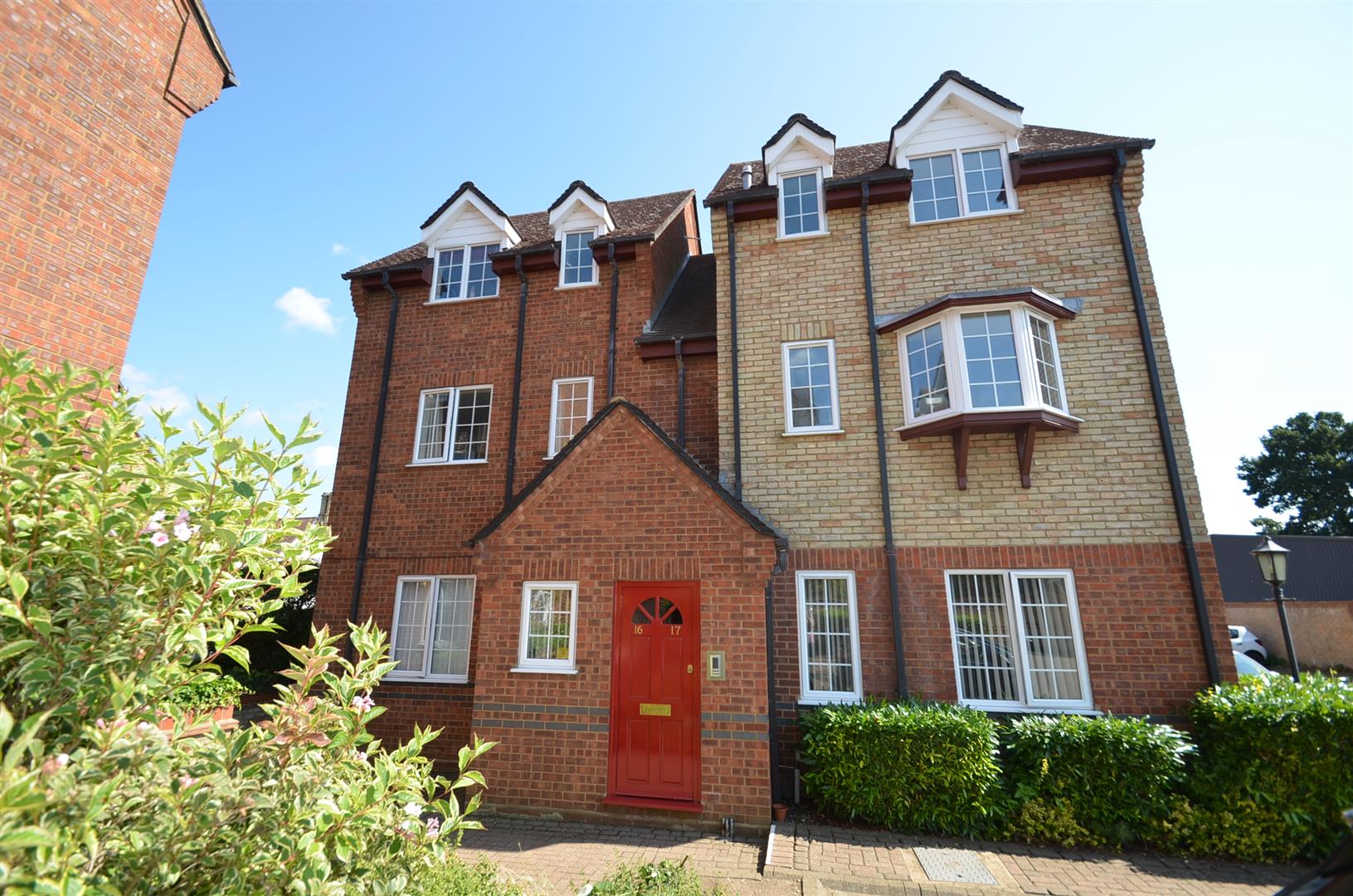 St. Francis Court Shefford
